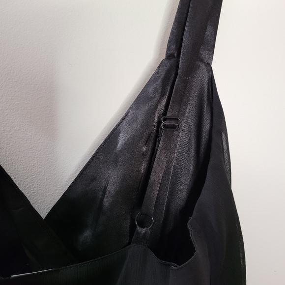 Women's Black Tank Top - Picture 8 of 9